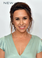 Lacey Chabert mug #G2413703