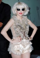 Lady Gaga Longsleeve T-shirt #1522713