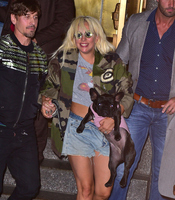 Lady Gaga Sweatshirt #2629246