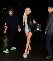 Lady Gaga Sweatshirt #2629259