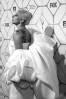 Lady Gaga Longsleeve T-shirt #2629423