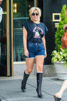 Lady Gaga Longsleeve T-shirt #2629538
