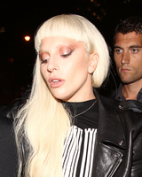 Lady Gaga Longsleeve T-shirt #2629576