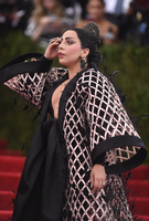 Lady Gaga Longsleeve T-shirt #2629764