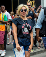 Lady Gaga Longsleeve T-shirt #2629787