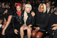 Lady Gaga Longsleeve T-shirt #2629790