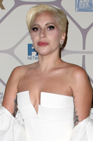 Lady Gaga Longsleeve T-shirt #2629908