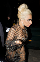 Lady Gaga Longsleeve T-shirt #2629963