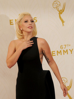 Lady Gaga Longsleeve T-shirt #2630089