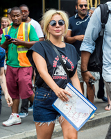 Lady Gaga Longsleeve T-shirt #2630133