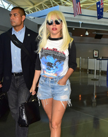 Lady Gaga Sweatshirt #2630225