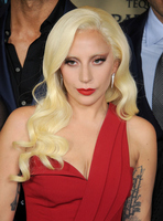 Lady Gaga Sweatshirt #2630228