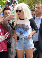 Lady Gaga Longsleeve T-shirt #2630340