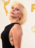 Lady Gaga Longsleeve T-shirt #2630787