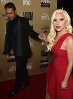 Lady Gaga Longsleeve T-shirt #2631052