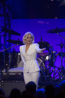 Lady Gaga Longsleeve T-shirt #2861032
