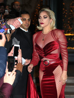 Lady Gaga Longsleeve T-shirt #3004503