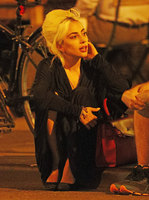 Lady Gaga Longsleeve T-shirt #3301326