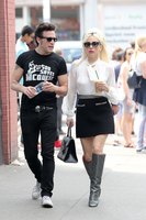 Lady Gaga Longsleeve T-shirt #3311421