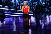 Lady Gaga Longsleeve T-shirt #3321958