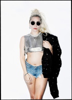 Lady Gaga Longsleeve T-shirt #3665143