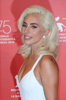 Lady Gaga Longsleeve T-shirt #3768923