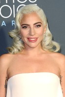 Lady Gaga Longsleeve T-shirt #3768981
