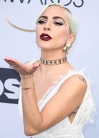 Lady Gaga Longsleeve T-shirt #3798154