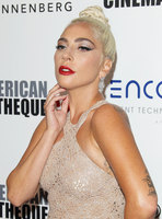 Lady Gaga Longsleeve T-shirt #3798327