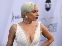 Lady Gaga Longsleeve T-shirt #3798354