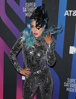 Lady Gaga Longsleeve T-shirt #3940310