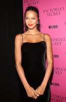 Lais Ribeiro Longsleeve T-shirt #2904706