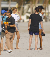 Lais Ribeiro Sweatshirt #2904732