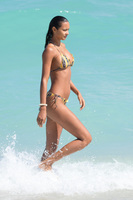 Lais Ribeiro Longsleeve T-shirt #3065957