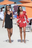 Lais Ribeiro Longsleeve T-shirt #3119583