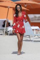 Lais Ribeiro Longsleeve T-shirt #3119615