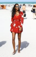 Lais Ribeiro Longsleeve T-shirt #3119655
