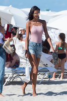 Lais Ribeiro tote bag #G1467875