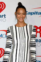 Lais Ribeiro Longsleeve T-shirt #3743510