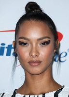 Lais Ribeiro Longsleeve T-shirt #3743527