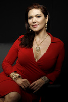 Laura Harring Longsleeve T-shirt #2337728