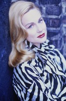 Laura Linney Longsleeve T-shirt #2026413