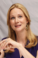 Laura Linney Longsleeve T-shirt #2239886