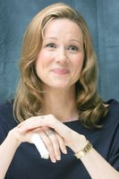 Laura Linney Sweatshirt #2272505