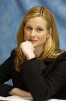 Laura Linney Sweatshirt #2389243