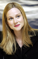 Laura Linney Longsleeve T-shirt #2389244