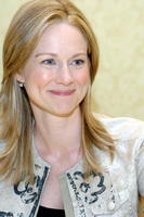 Laura Linney Sweatshirt #2399001