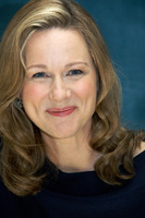 Laura Linney Longsleeve T-shirt #2407245