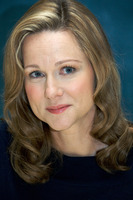 Laura Linney Longsleeve T-shirt #2407247
