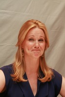 Laura Linney Sweatshirt #2435231